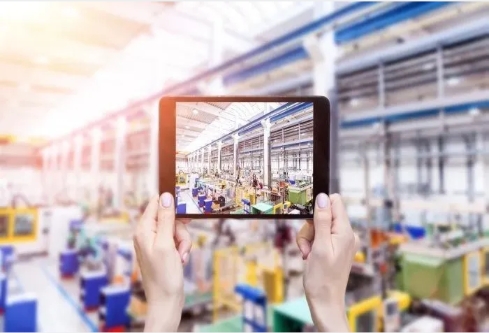 Berry Elite Modeling: Cloud Management Empowers Agile Strategy, Embracing New Challenges in Small Ba