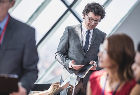 Breaking through the financing difficulties of small and medium-sized enterprises, this symposium in